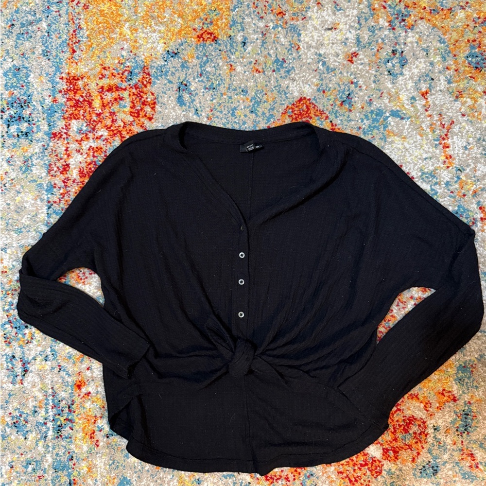 a.n.a Black Long Sleeve Crop Button Down Shirt